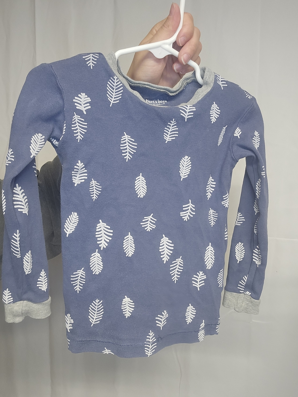 Burt's Bees Baby Navy Long-Sleeve Tee with White Leaf Print